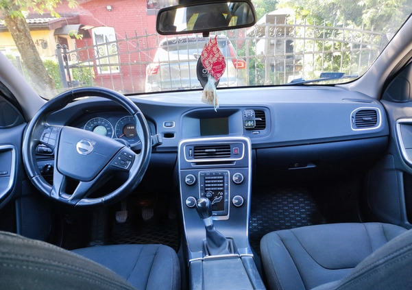 Volvo V60 cena 28500 przebieg: 267400, rok produkcji 2011 z Recz małe 16